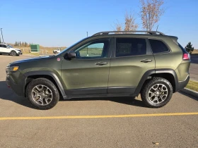 Jeep Cherokee * Trailhawk Elite * CARFAX * БЕЗ ПЪРВОНАЧАЛНА ВНОС - 29400 лв. / 15031.98 € - 27489770 2 | Car24.bg Jeep Cherokee * Trailhawk Elite * CARFAX * БЕЗ ПЪРВОНАЧАЛНА ВНОС - 29400 лв. / 15031.98 € - 27489770 2
