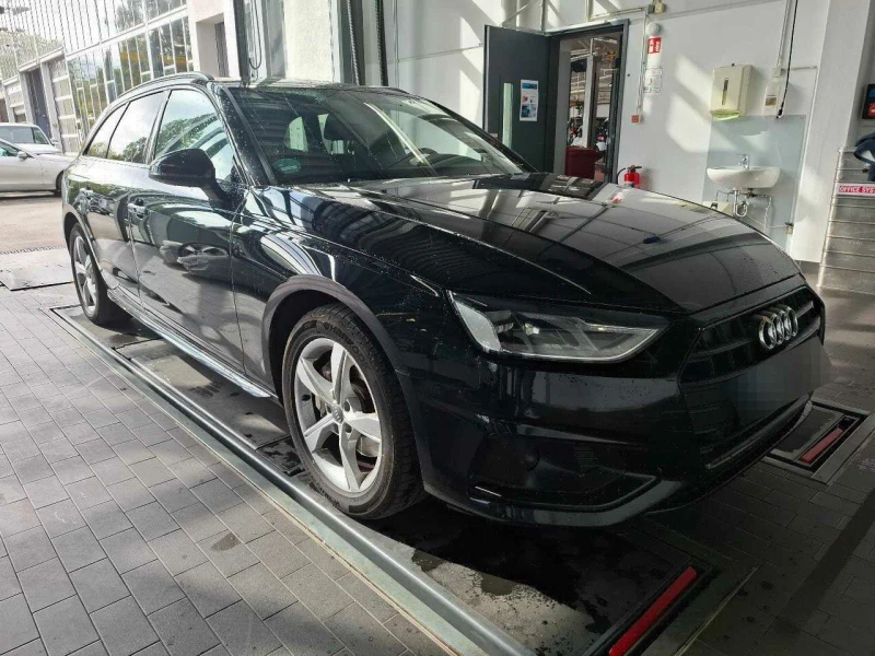 Audi A4 Avant 40 TDI LED Navi - 14995 € - 49036600 1 | Car24.bg Audi A4 Avant 40 TDI LED Navi - 14995 € - 49036600 1