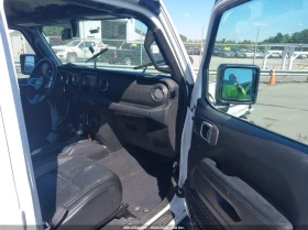 Jeep Wrangler UNLIMITED MOAB 4X4 - 39420 лв. / 20155.13 € - 17061176 6 | Car24.bg Jeep Wrangler UNLIMITED MOAB 4X4 - 39420 лв. / 20155.13 € - 17061176 6