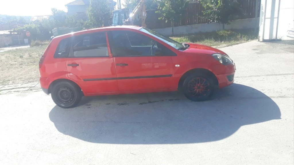 Ford Fiesta 1.4tdci - изображение 8 | Auto.bg Ford Fiesta 1.4tdci - изображение 8