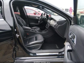 Mercedes-Benz GLA 250 * КОЖА* ПОДГРЕВ* ПАМЕТ* ПАНОРАМА* NAVI* | Auto.bg — изображение 5 Mercedes-Benz GLA 250 * КОЖА* ПОДГРЕВ* ПАМЕТ* ПАНОРАМА* NAVI* | Auto.bg — изображение 5