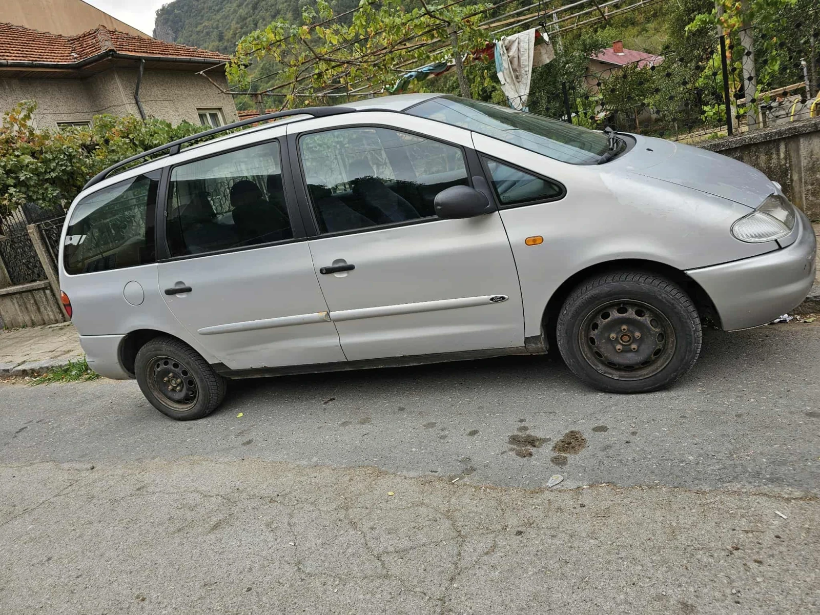 Ford Galaxy 1.9TDI - изображение 2 | Auto.bg Ford Galaxy 1.9TDI - изображение 2