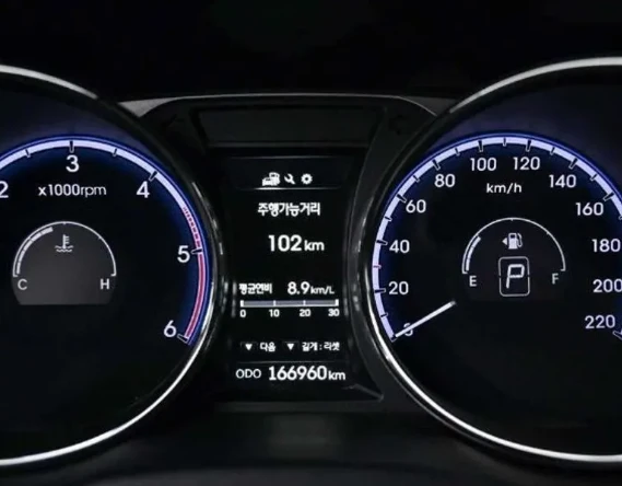 Hyundai Tucson 2.0 CRDI 4WD - изображение 6 | Auto.bg Hyundai Tucson 2.0 CRDI 4WD - изображение 6