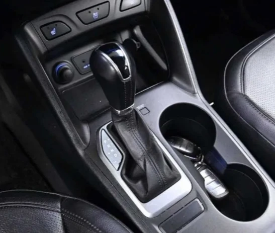 Hyundai Tucson 2.0 CRDI 4WD - изображение 7 | Auto.bg Hyundai Tucson 2.0 CRDI 4WD - изображение 7