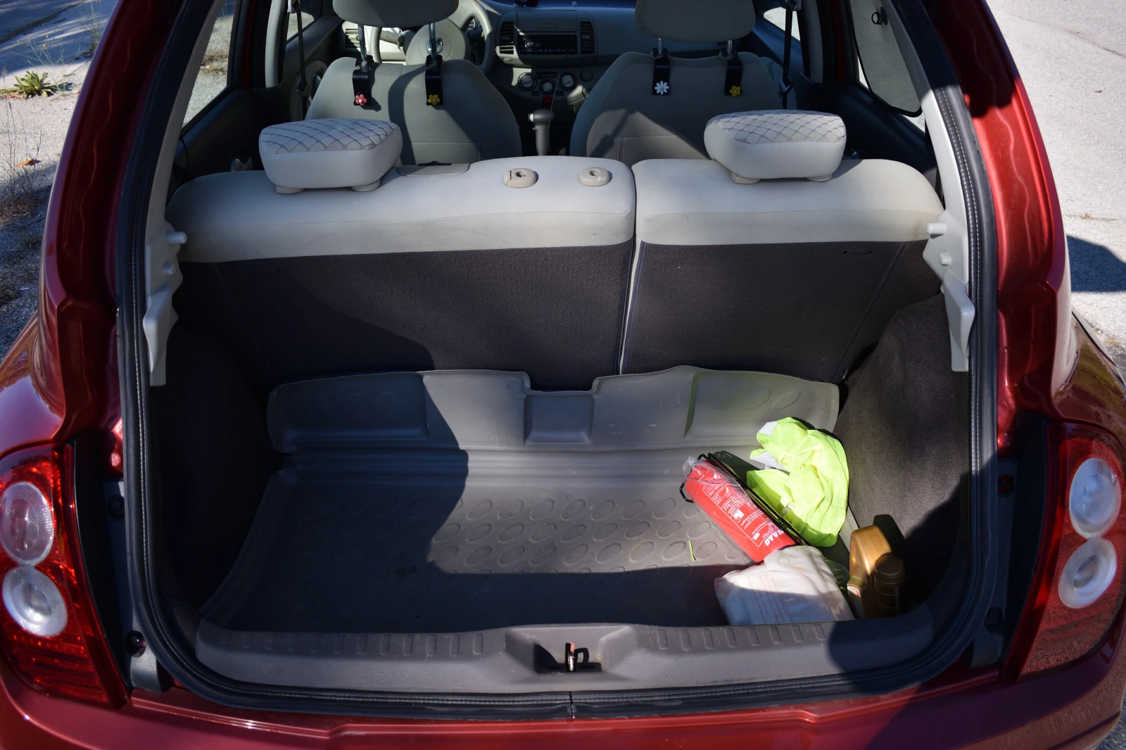 Nissan Micra (K12) 1.4 i 16V (88 Hp) Automatic - изображение 9 | Auto.bg Nissan Micra (K12) 1.4 i 16V (88 Hp) Automatic - изображение 9