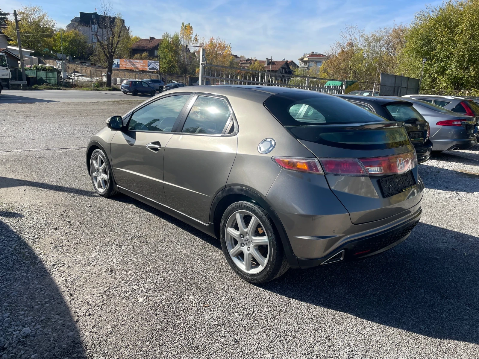 Honda Civic 2.2 DIZEL, 140 коня, ПАНОРАМА, ПАРКТРОНИК - изображение 3 | Auto.bg Honda Civic 2.2 DIZEL, 140 коня, ПАНОРАМА, ПАРКТРОНИК - изображение 3