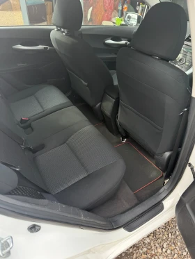 Toyota Auris 1.33i - 13999 лв. / 7157.58 € - 53640129 7 | Car24.bg Toyota Auris 1.33i - 13999 лв. / 7157.58 € - 53640129 7