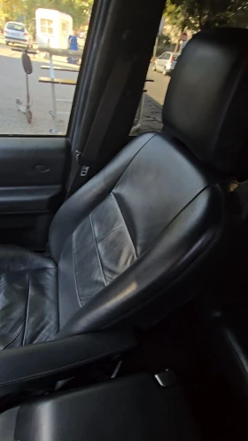 Land Rover Discovery 2.7 TDV6 190 к.с. | Auto.bg — изображение 16 Land Rover Discovery 2.7 TDV6 190 к.с. | Auto.bg — изображение 16