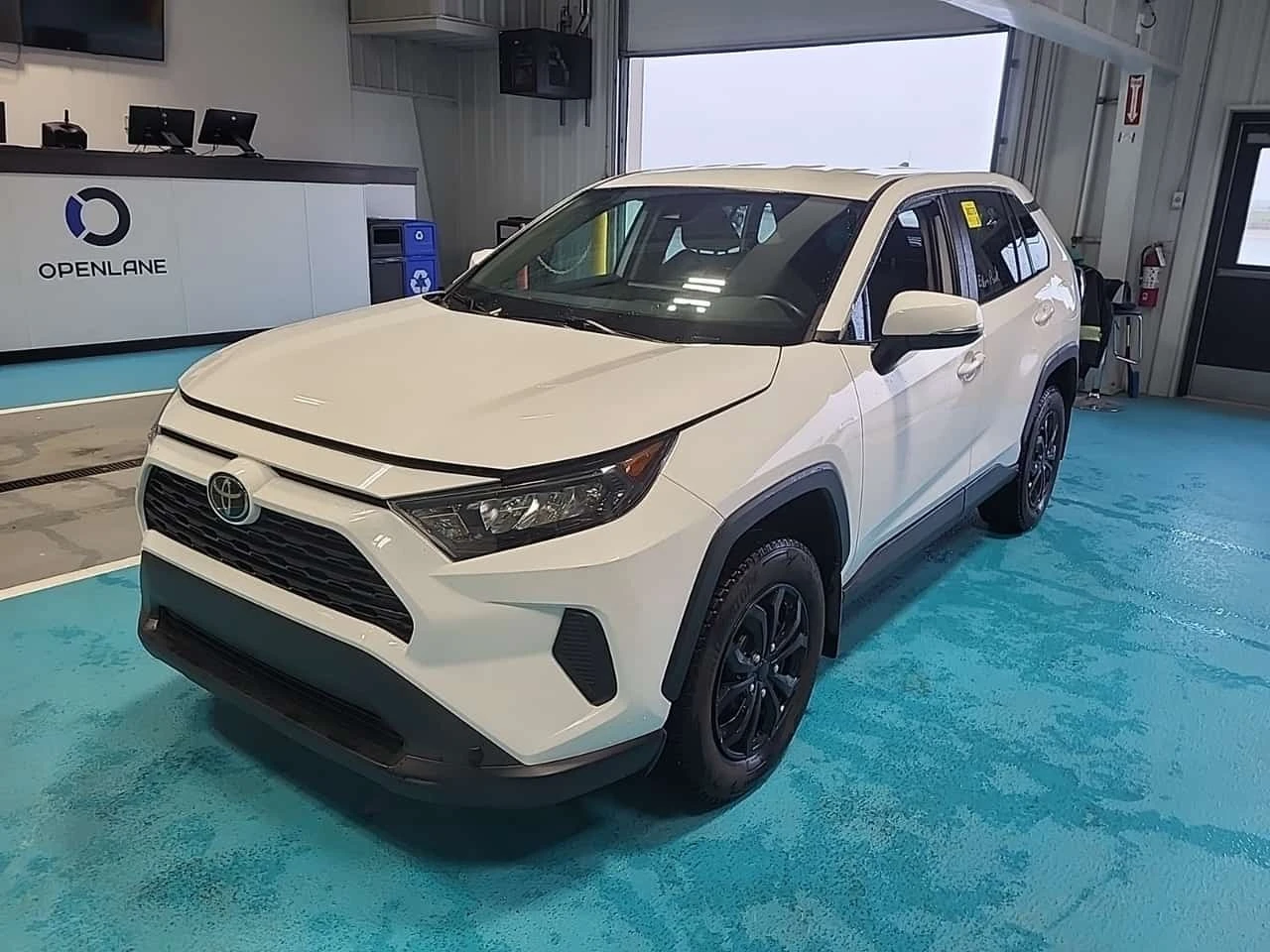 Toyota Rav4 * LE * CARFAX * 2 КЛЮЧА * | Auto.bg — изображение 1 Toyota Rav4 * LE * CARFAX * 2 КЛЮЧА * | Auto.bg — изображение 1