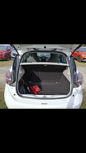Renault Zoe 52 kw гаранция , термопомпа, с ддс | Auto.bg — изображение 10 Renault Zoe 52 kw гаранция , термопомпа, с ддс | Auto.bg — изображение 10