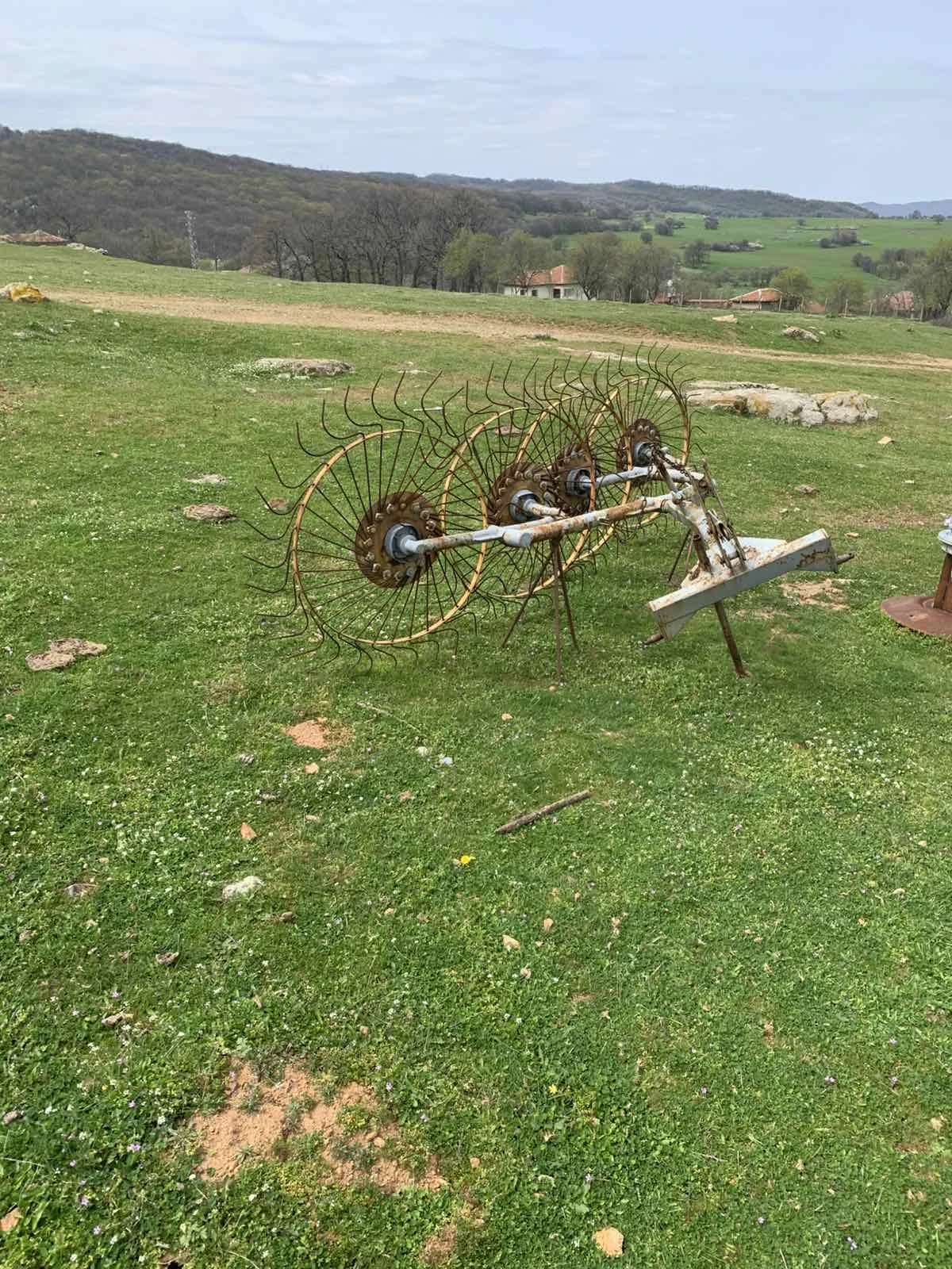 Сенообръщачка Друга марка undefined | Auto.bg — изображение 1 Сенообръщачка Друга марка undefined | Auto.bg — изображение 1