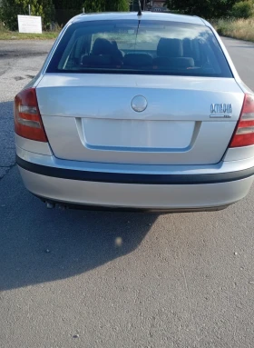 Skoda Octavia undefined | Auto.bg — изображение 5 Skoda Octavia undefined | Auto.bg — изображение 5