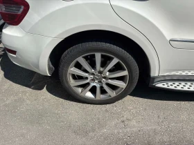 Mercedes-Benz ML 550 4MATIC | CARFAX | АВТОКРЕДИТ БЕЗ ПЪРВОНАЧАЛНА | Auto.bg — изображение 6 Mercedes-Benz ML 550 4MATIC | CARFAX | АВТОКРЕДИТ БЕЗ ПЪРВОНАЧАЛНА | Auto.bg — изображение 6