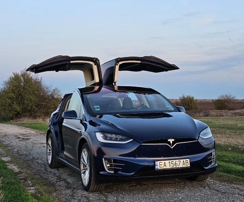 Tesla Model X X90D Лична Кола, Всички Екстри - изображение 9 | Auto.bg Tesla Model X X90D Лична Кола, Всички Екстри - изображение 9