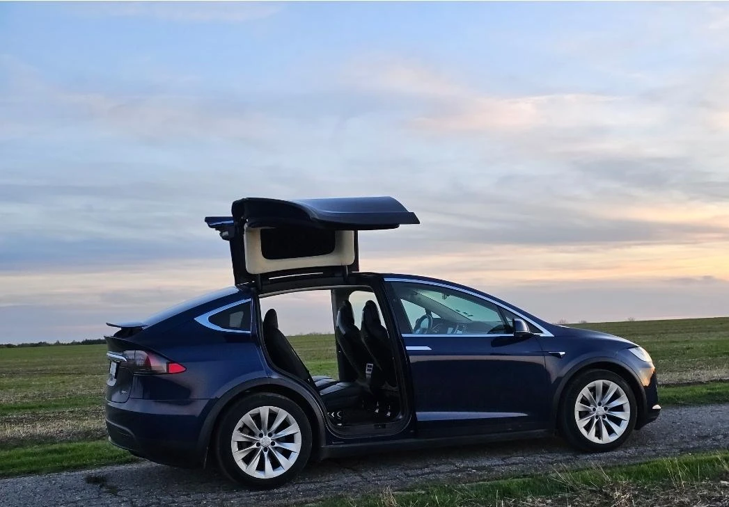 Tesla Model X X90D Лична Кола, Всички Екстри - изображение 7 | Auto.bg Tesla Model X X90D Лична Кола, Всички Екстри - изображение 7