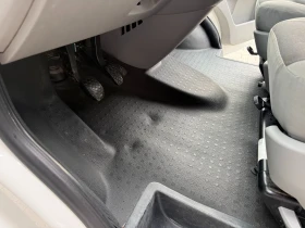 VW Transporter 2.0TDI Товаропътнически 5-местен Клима Euro 5 | Auto.bg — изображение 16 VW Transporter 2.0TDI Товаропътнически 5-местен Клима Euro 5 | Auto.bg — изображение 16