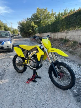 Suzuki Rmz Фактура