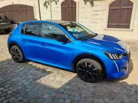 Снимка Peugeot 208