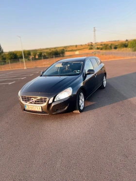Volvo V60 1.6 DrivE 140кс. - Car24.bg Volvo V60 1.6 DrivE 140кс.