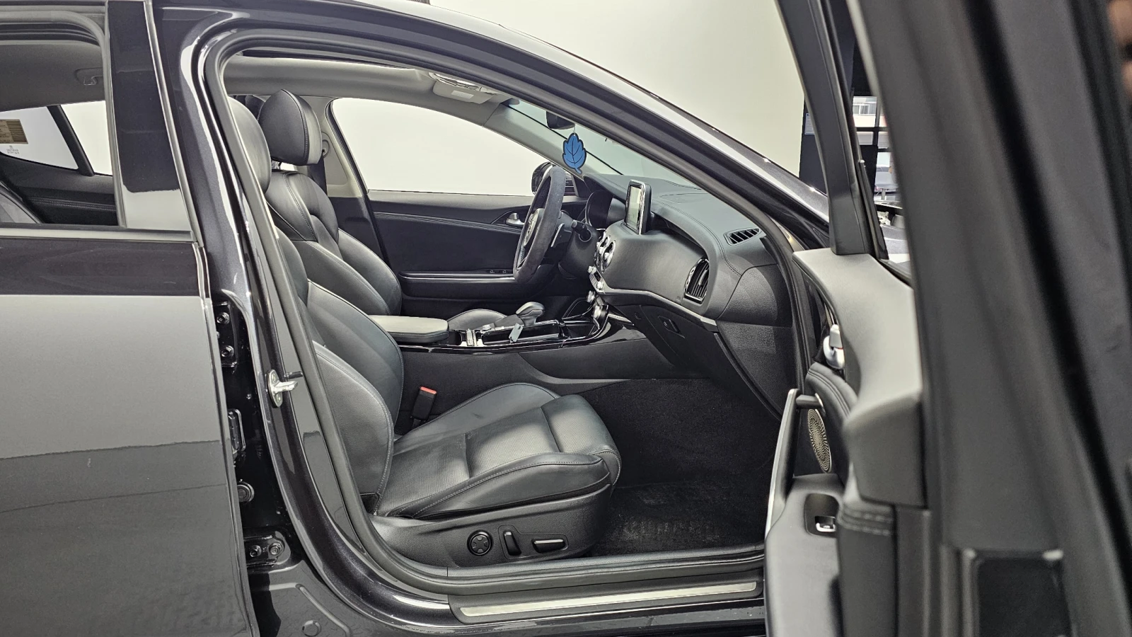 Kia Stinger 2.0T AWD PLATINUM Проверена - изображение 8 | Auto.bg Kia Stinger 2.0T AWD PLATINUM Проверена - изображение 8