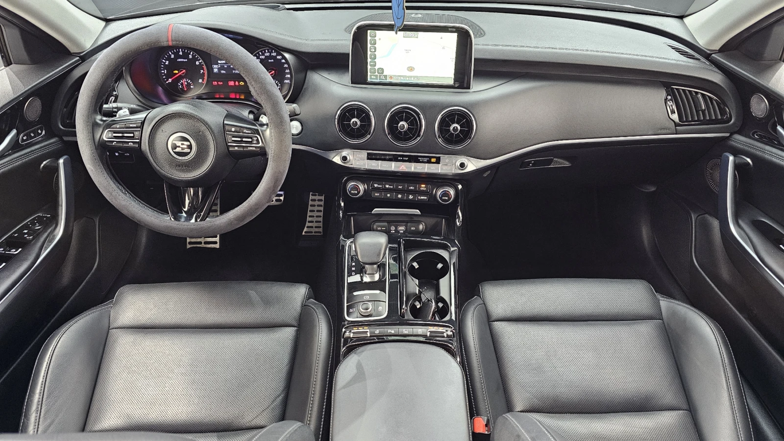 Kia Stinger 2.0T AWD PLATINUM Проверена - изображение 4 | Auto.bg Kia Stinger 2.0T AWD PLATINUM Проверена - изображение 4