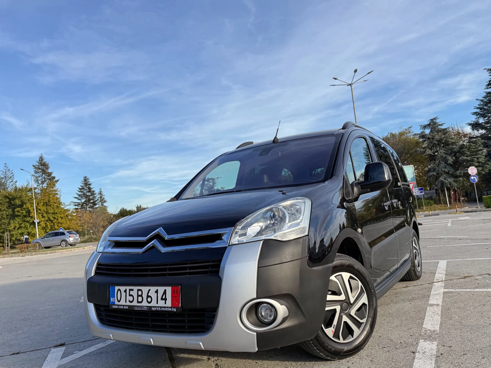 Citroen Berlingo 1.6///XTR///NAVI///TOP/// - изображение 4 | Auto.bg Citroen Berlingo 1.6///XTR///NAVI///TOP/// - изображение 4