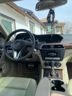 Mercedes-Benz C 350 - 8000 € / 15646.64 лв. - 57142679 14 | Car24.bg Mercedes-Benz C 350 - 8000 € / 15646.64 лв. - 57142679 14
