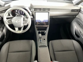 Lexus LBX FWD/136HP/CAM/NAVI/ACC/CPLAY/LED/DIGI/405q | Auto.bg — изображение 6 Lexus LBX FWD/136HP/CAM/NAVI/ACC/CPLAY/LED/DIGI/405q | Auto.bg — изображение 6