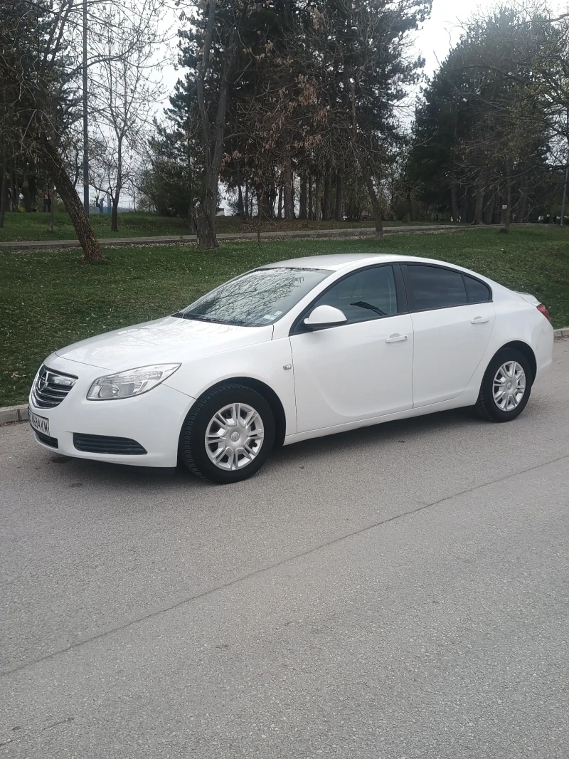 Opel Insignia 2.0 CDTI - 2900 € - 99033822 1 | Car24.bg Opel Insignia 2.0 CDTI - 2900 € - 99033822 1