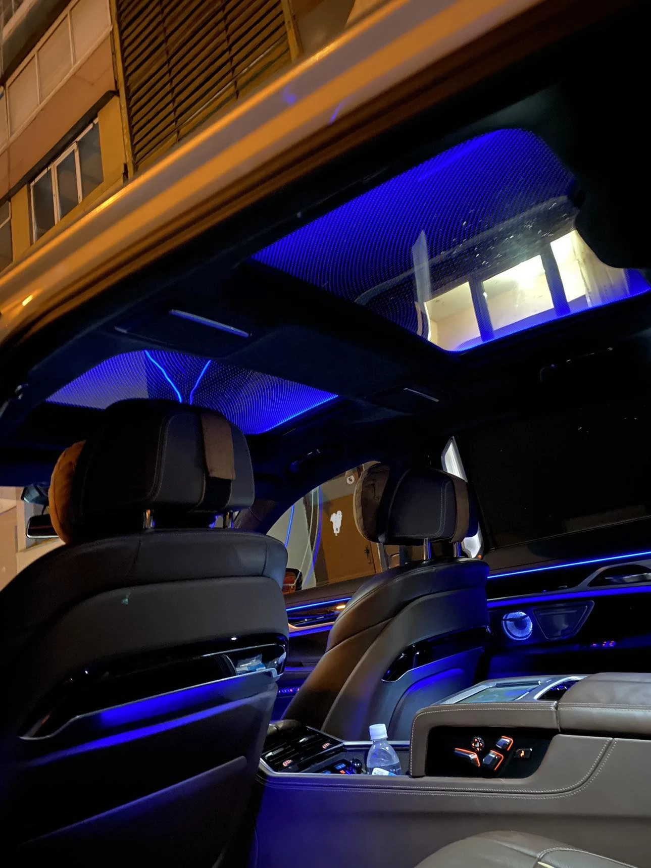 BMW 740 Individual, Long XDrive, B&W, Laser, Sky Lounge - изображение 4 | Auto.bg BMW 740 Individual, Long XDrive, B&W, Laser, Sky Lounge - изображение 4