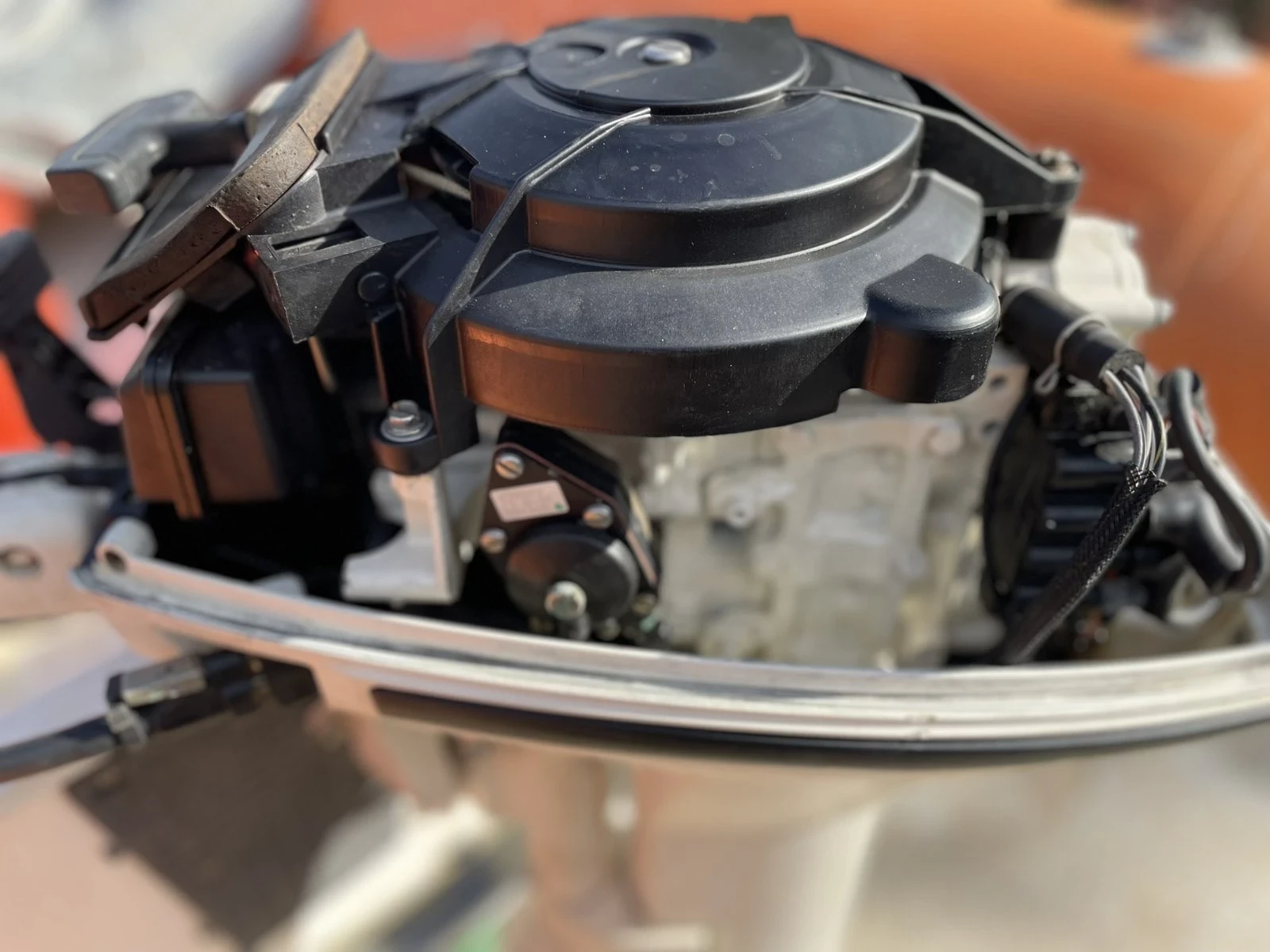 Извънбордов двигател Johnson  - изображение 8 | Auto.bg Извънбордов двигател Johnson  - изображение 8