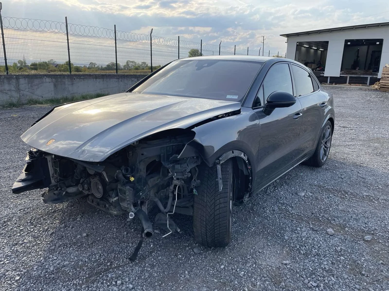 Porsche Cayenne S Coupe 2.9 - изображение 6 | Auto.bg Porsche Cayenne S Coupe 2.9 - изображение 6