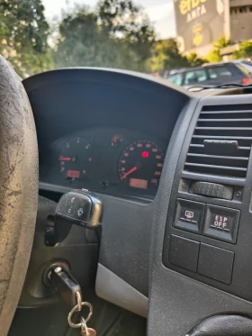 VW T5 1.9TDI Camper | Auto.bg — изображение 4 VW T5 1.9TDI Camper | Auto.bg — изображение 4