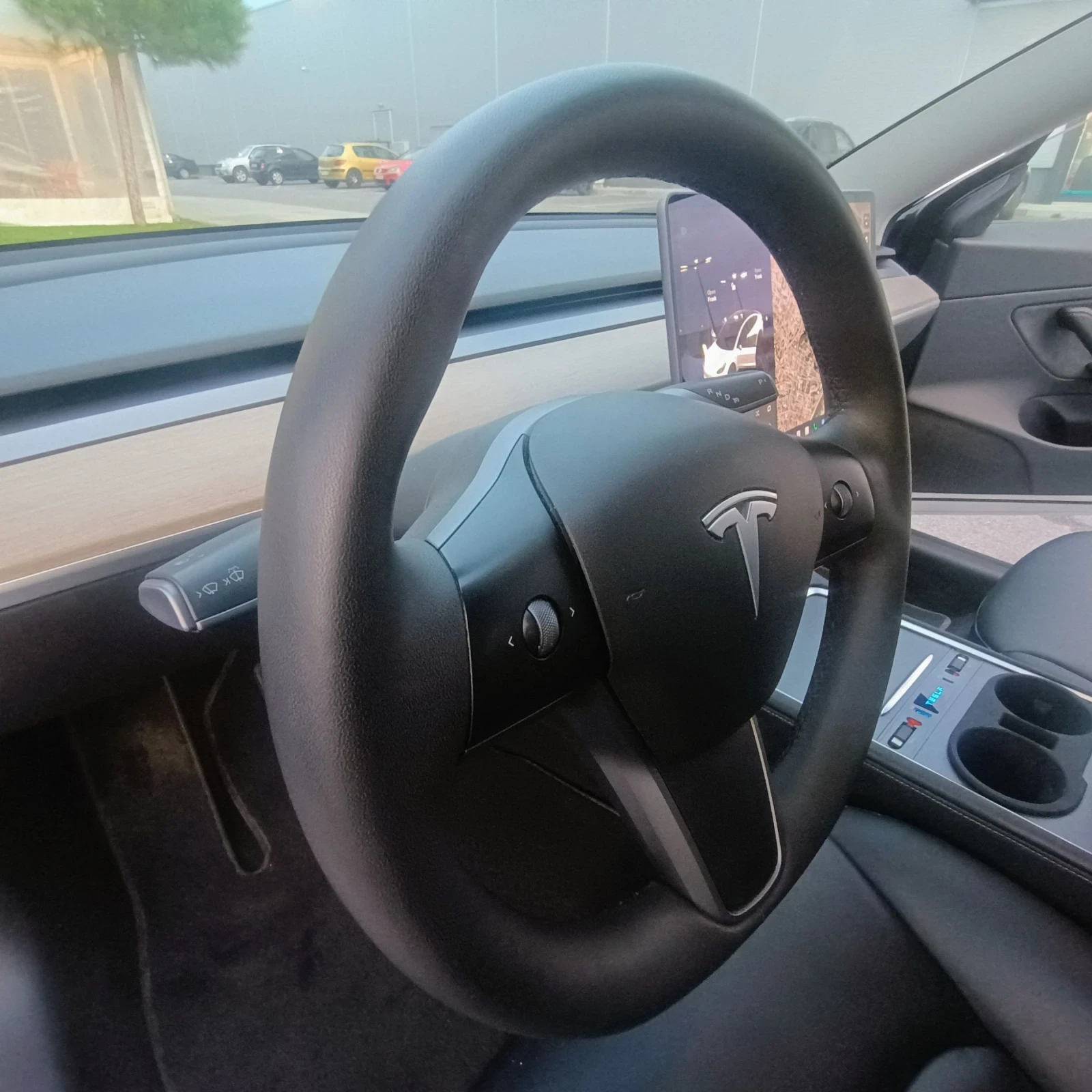 Tesla Model 3 Long range , facelift , CCS европейска 4х4 - изображение 10 | Auto.bg Tesla Model 3 Long range , facelift , CCS европейска 4х4 - изображение 10