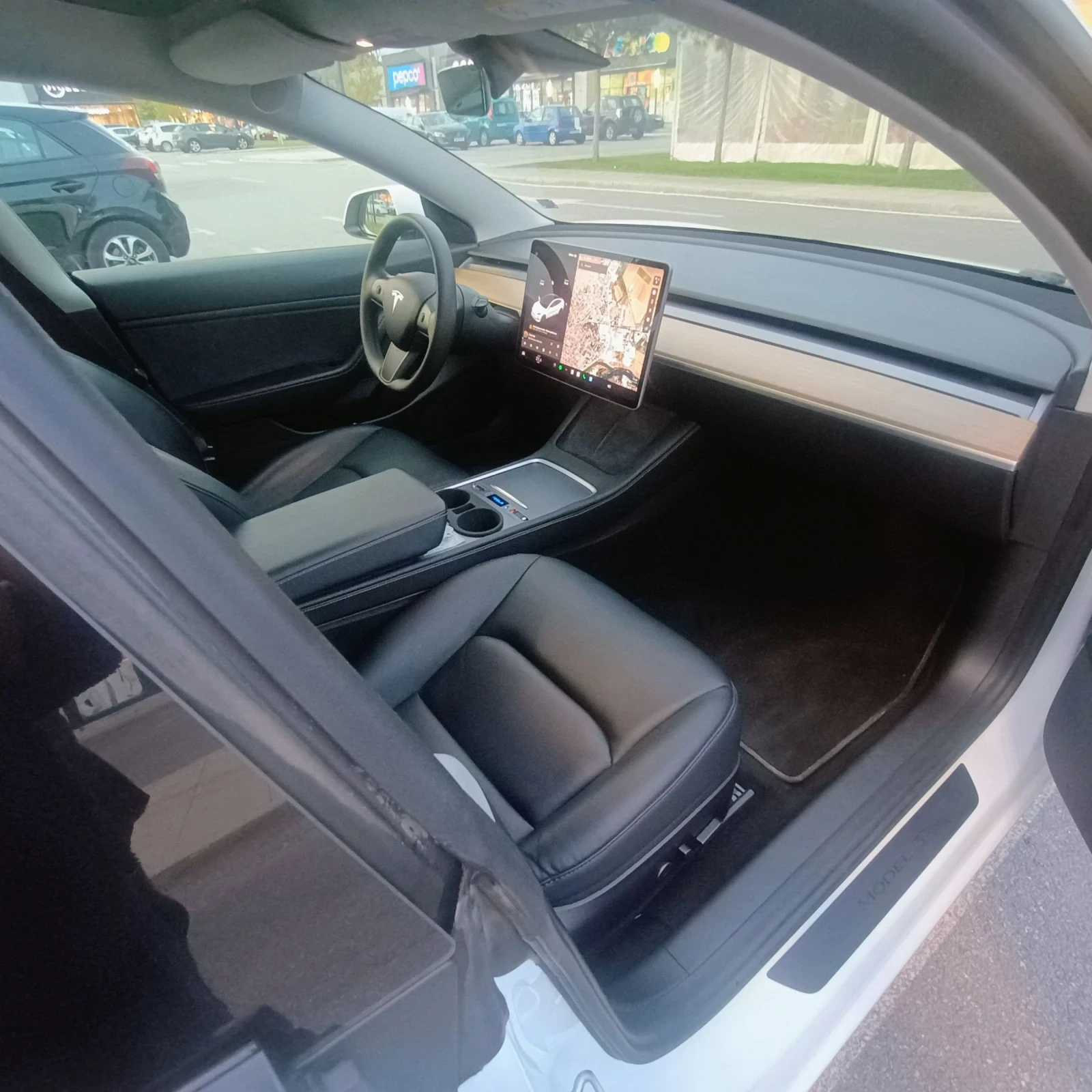 Tesla Model 3 Long range , facelift , CCS европейска 4х4 - изображение 7 | Auto.bg Tesla Model 3 Long range , facelift , CCS европейска 4х4 - изображение 7