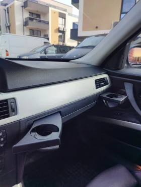 BMW 325 Xi - 5800 € / 11343.81 лв. - 82811435 11 | Car24.bg BMW 325 Xi - 5800 € / 11343.81 лв. - 82811435 11