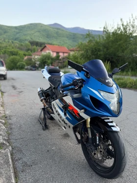 Suzuki Gsxr К5 750 | Auto.bg — изображение 5 Suzuki Gsxr К5 750 | Auto.bg — изображение 5