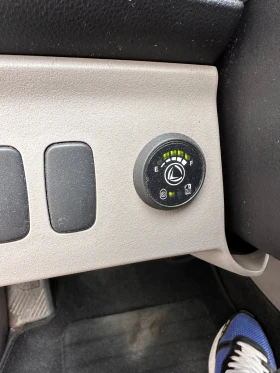 Mitsubishi Grandis 2.4 LPG | Auto.bg — изображение 10 Mitsubishi Grandis 2.4 LPG | Auto.bg — изображение 10