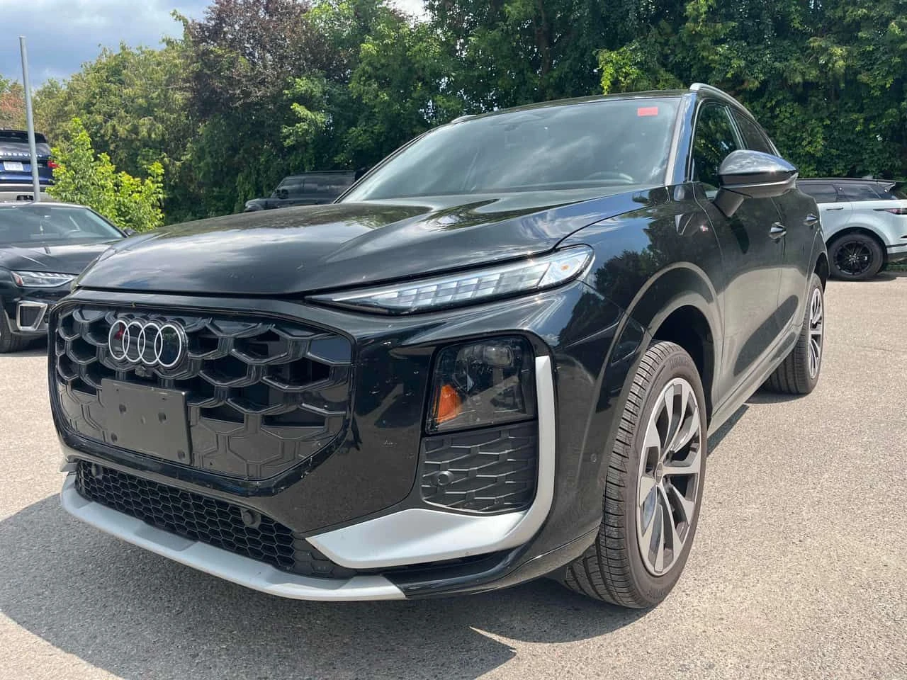 Audi Q3 Technik / 360 / DISTRONIC / MATRIX | Auto.bg — изображение 1 Audi Q3 Technik / 360 / DISTRONIC / MATRIX | Auto.bg — изображение 1