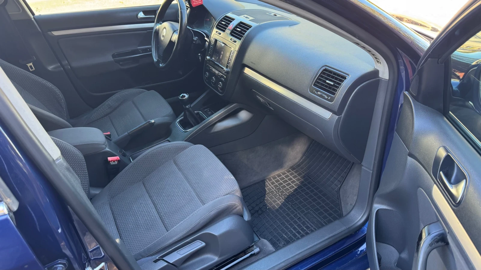 VW Jetta 2.0 tdi 140kc TOP - изображение 8 | Auto.bg VW Jetta 2.0 tdi 140kc TOP - изображение 8