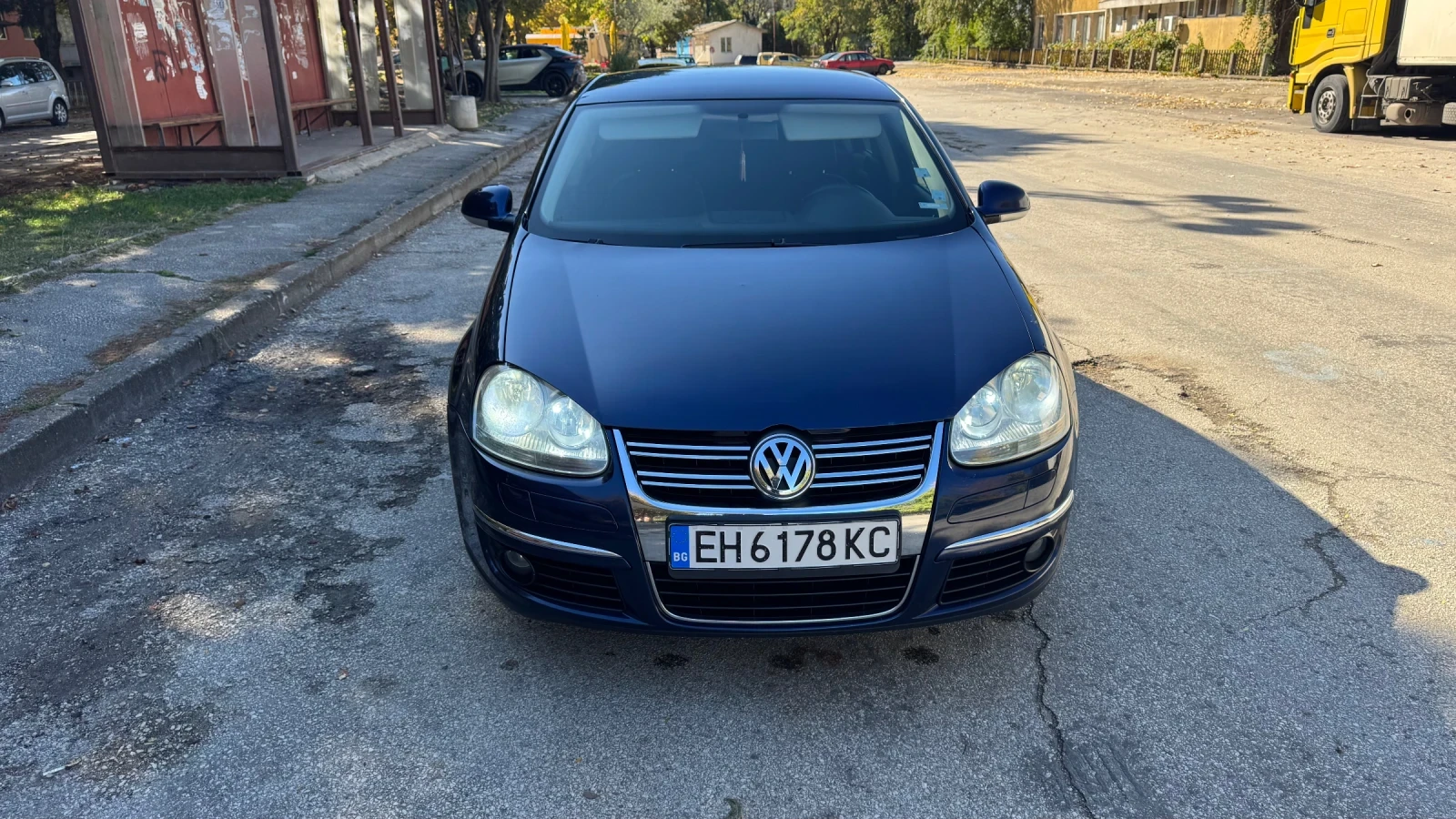 VW Jetta 2.0 tdi 140kc TOP - изображение 2 | Auto.bg VW Jetta 2.0 tdi 140kc TOP - изображение 2