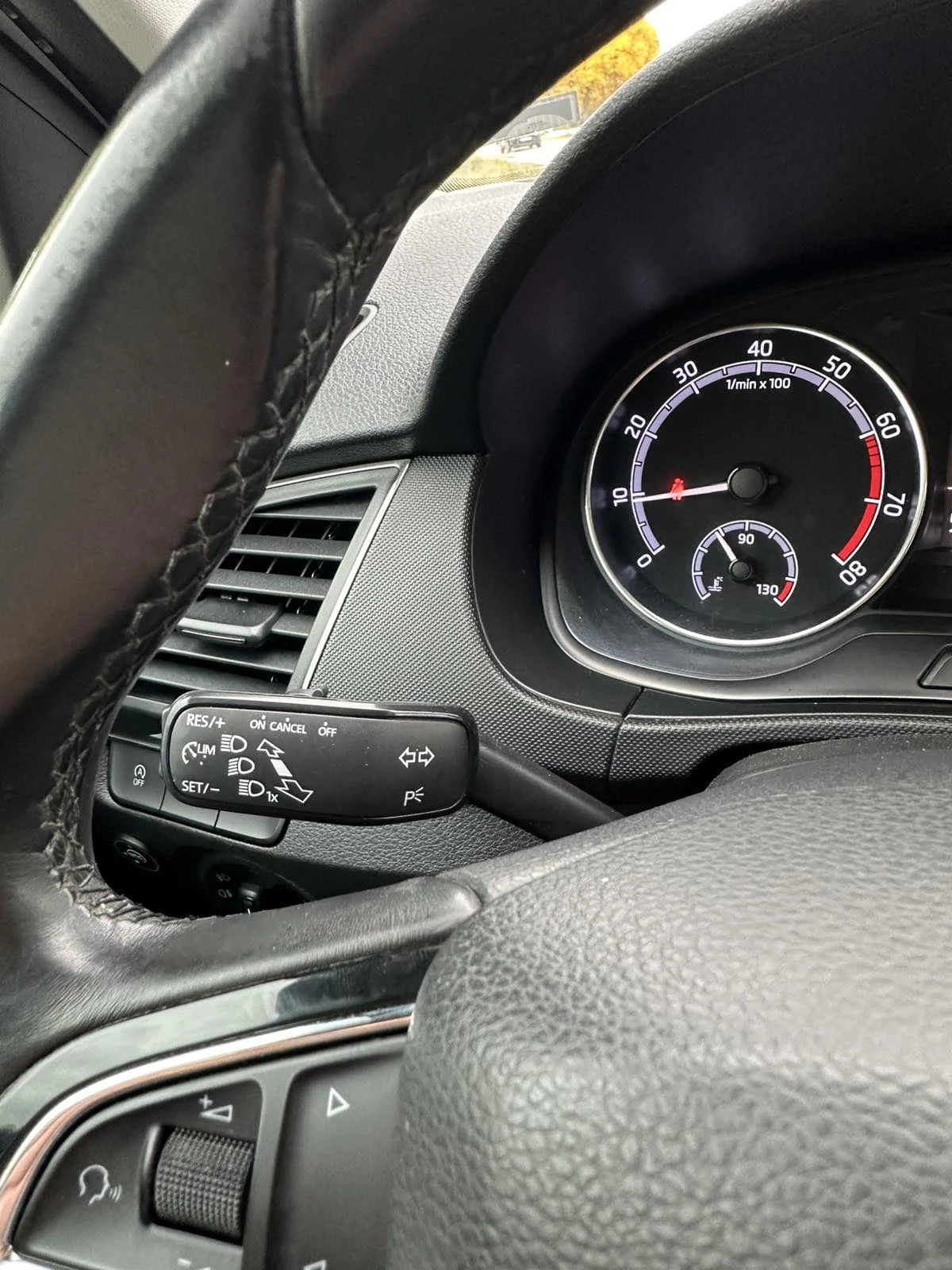 Skoda Fabia 1.0 / БЕНЗИН/ГАЗ - изображение 9 | Auto.bg Skoda Fabia 1.0 / БЕНЗИН/ГАЗ - изображение 9