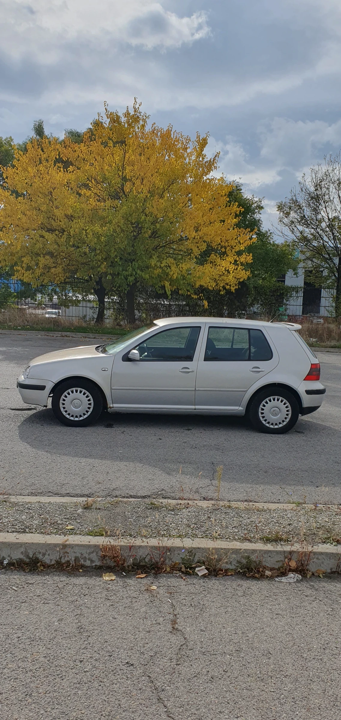 VW Golf 1.6 бензин - изображение 2 | Auto.bg VW Golf 1.6 бензин - изображение 2