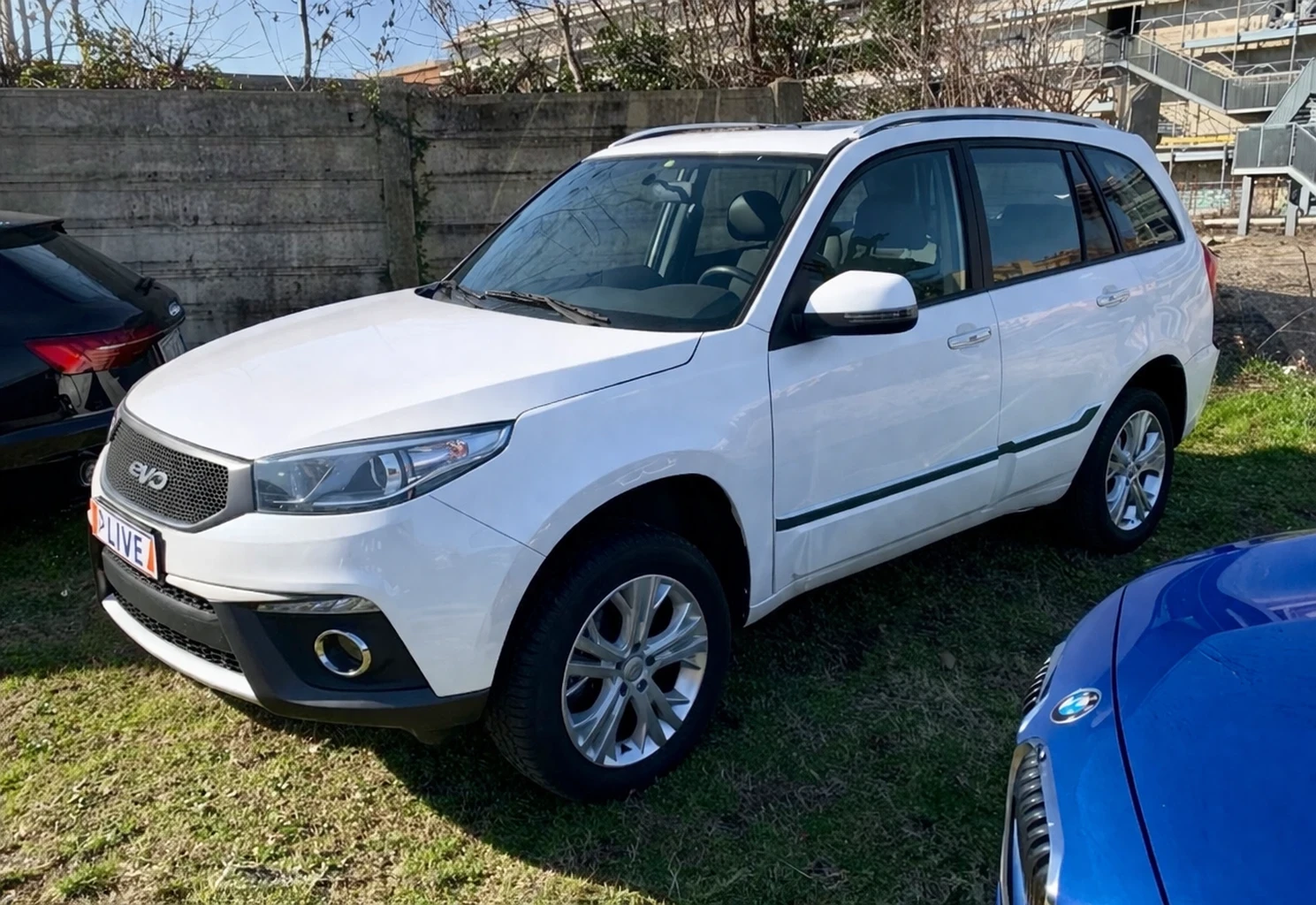 DR Automobiles Evo 5 Италиански SUV/1.6 бензин/126 к.с./12.2021/90000км | Auto.bg — изображение 1 DR Automobiles Evo 5 Италиански SUV/1.6 бензин/126 к.с./12.2021/90000км | Auto.bg — изображение 1