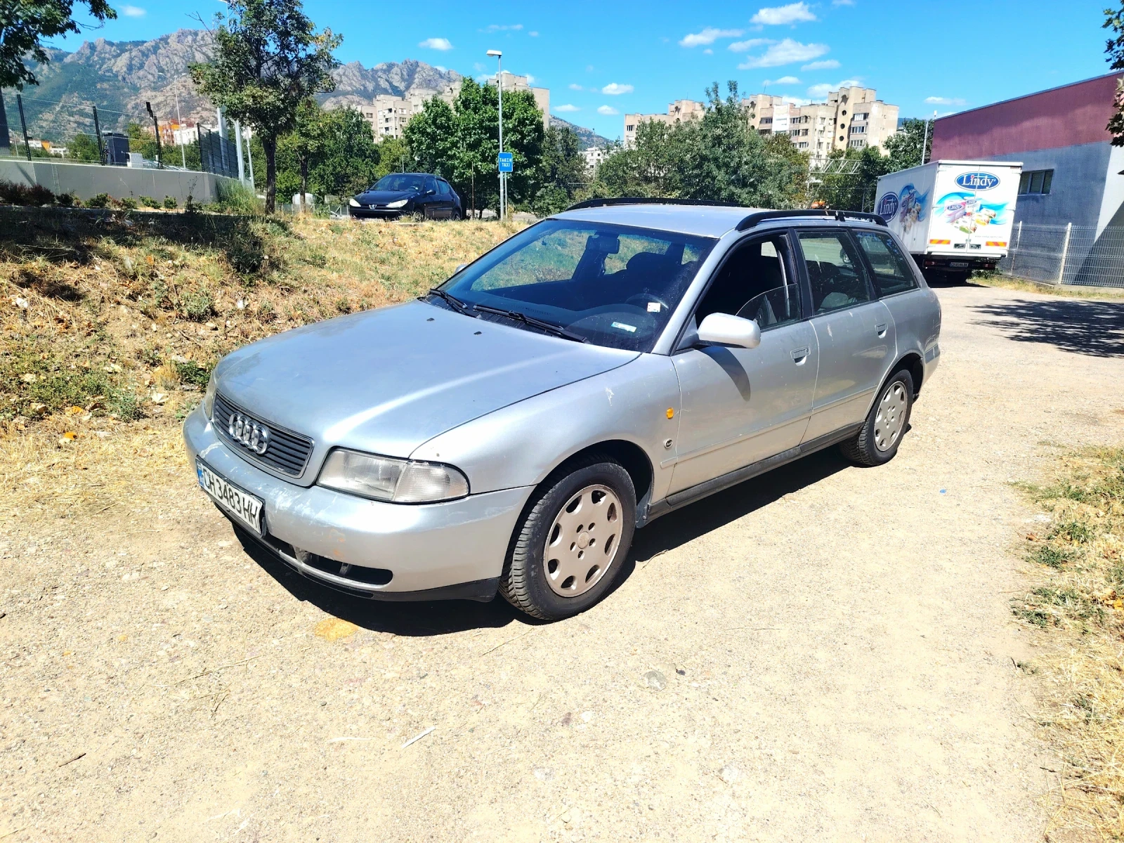 Audi A4 1.8i Климатроник | Auto.bg — изображение 1 Audi A4 1.8i Климатроник | Auto.bg — изображение 1