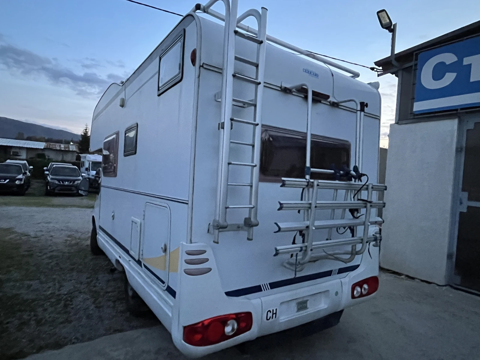 Fiat Ducato КЕМПЕР+ КЛИМАТИК - изображение 4 | Auto.bg Fiat Ducato КЕМПЕР+ КЛИМАТИК - изображение 4