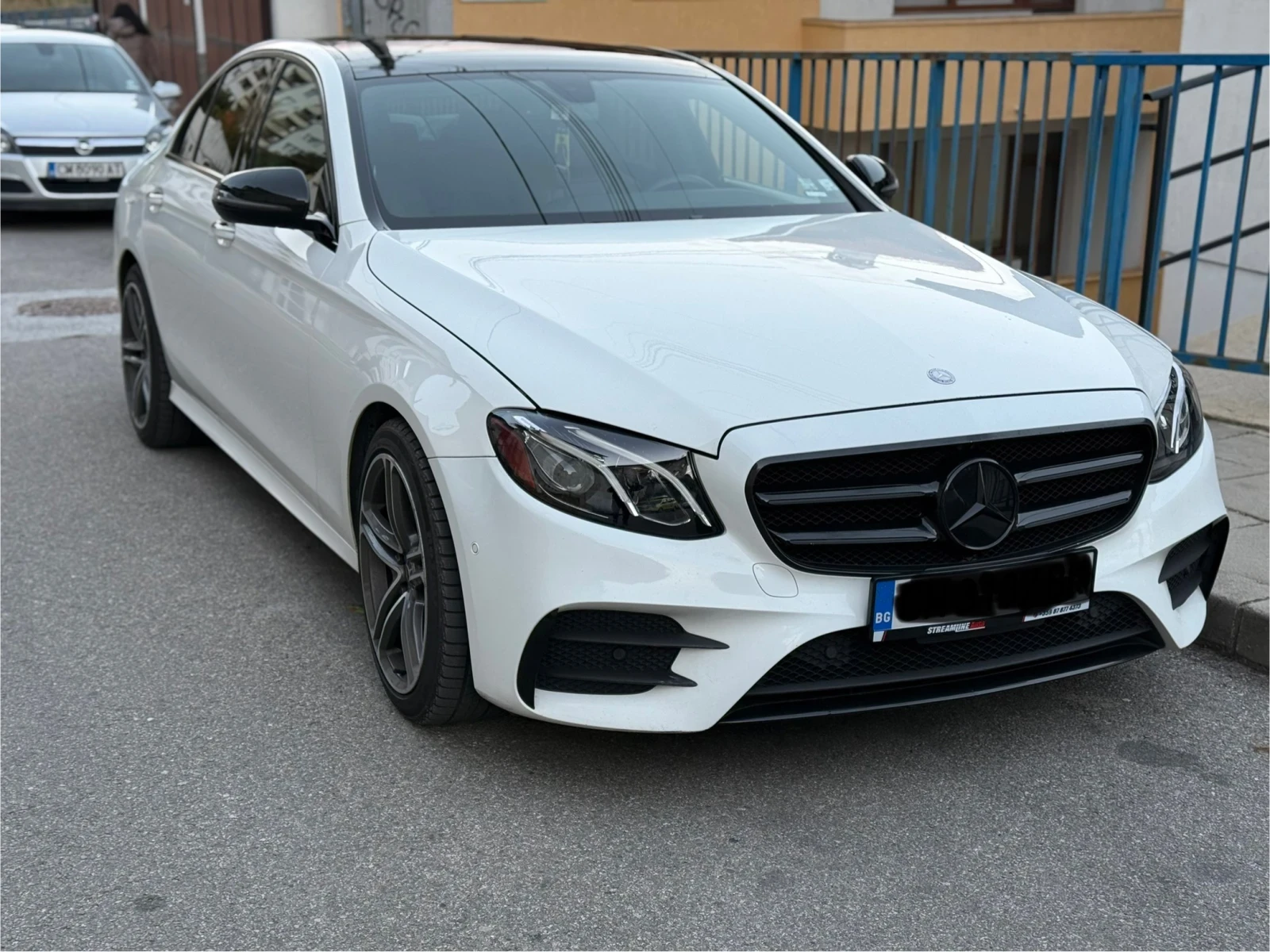 Mercedes-Benz E 400 AMG LINE - изображение 2 | Auto.bg Mercedes-Benz E 400 AMG LINE - изображение 2