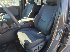 Toyota Rav4 XSE AWD / 360 / Jbl / Carfax / Автокредит | Auto.bg — изображение 17 Toyota Rav4 XSE AWD / 360 / Jbl / Carfax / Автокредит | Auto.bg — изображение 17