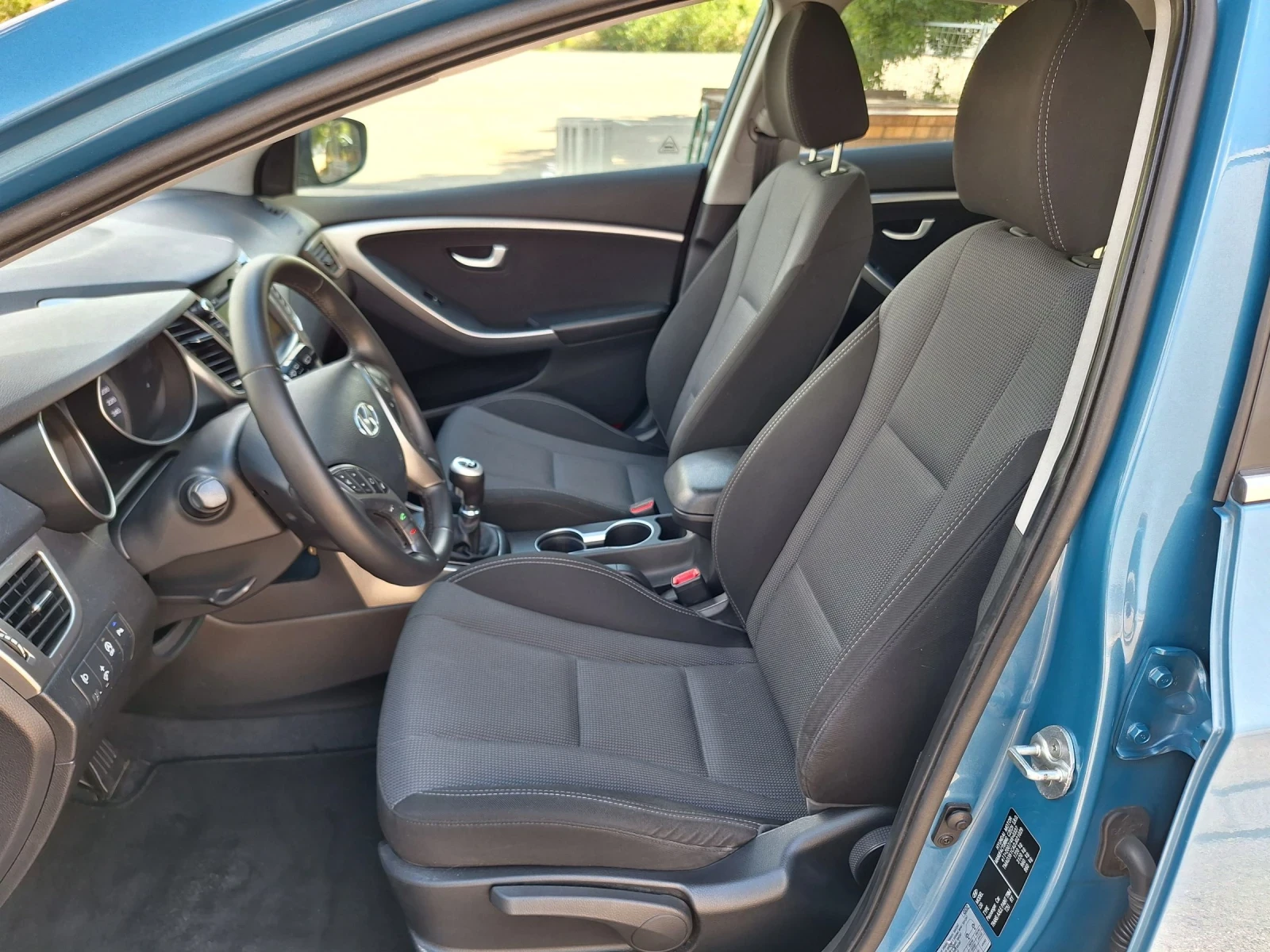 Hyundai I30 1.6-135кс. - изображение 9 | Auto.bg Hyundai I30 1.6-135кс. - изображение 9