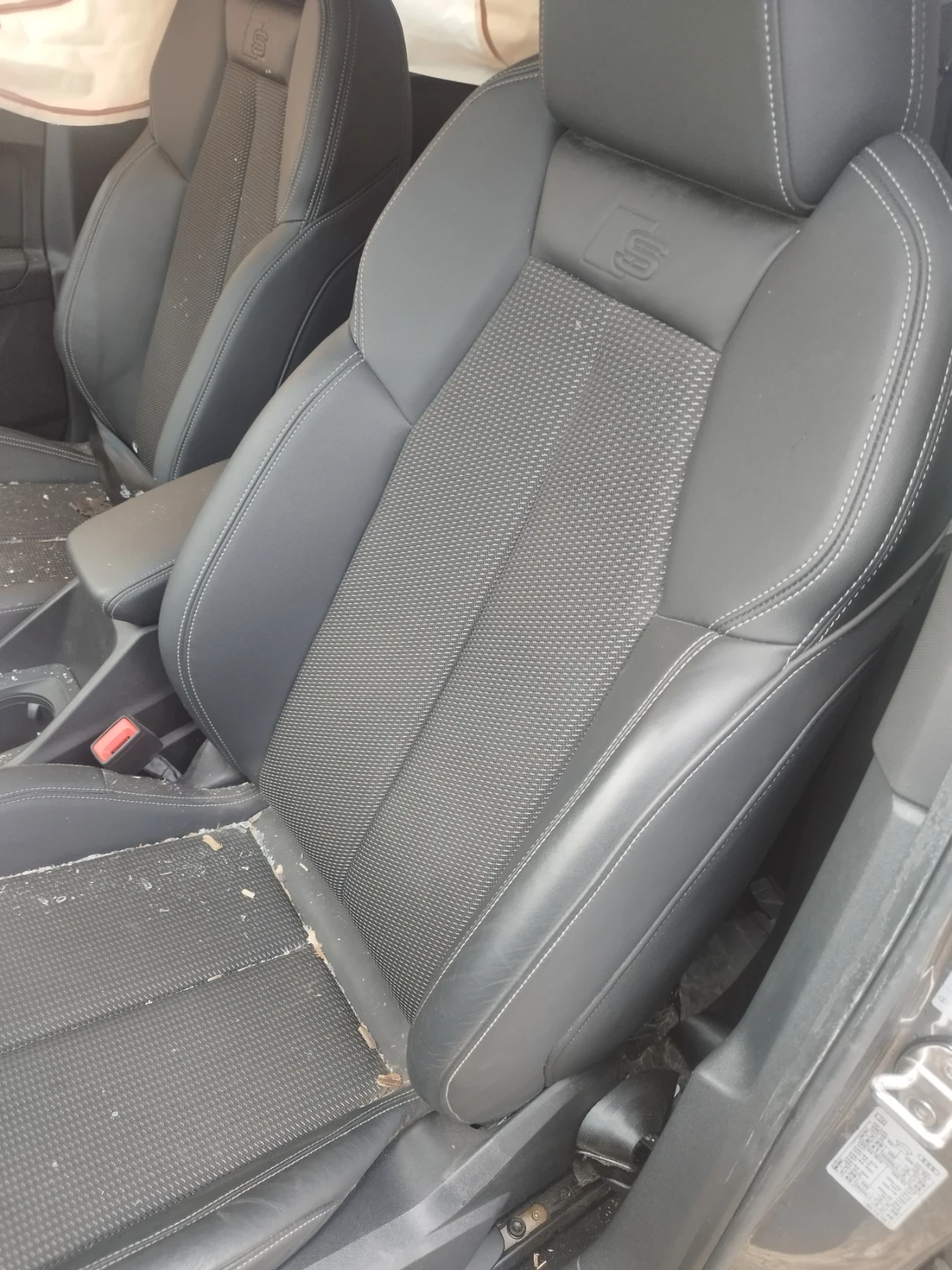 Audi Q4 50 E Tron - изображение 5 | Auto.bg Audi Q4 50 E Tron - изображение 5